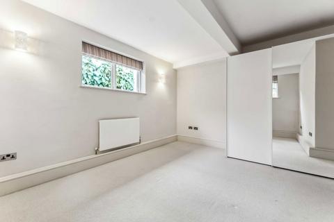 undefined, Nightingale Lane, London SW12