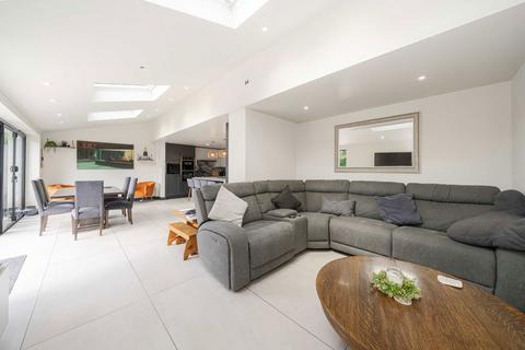 18 Crane Park Road, Twickenham, TW2 6DF