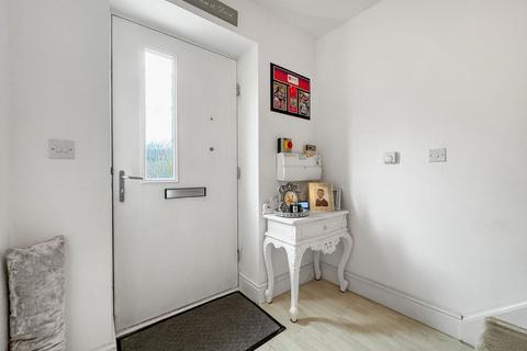 undefined, Sawcotts Way, Grays RM16