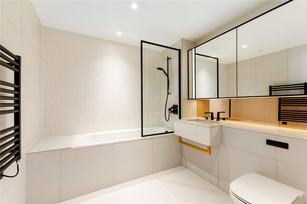 Main Bathroom