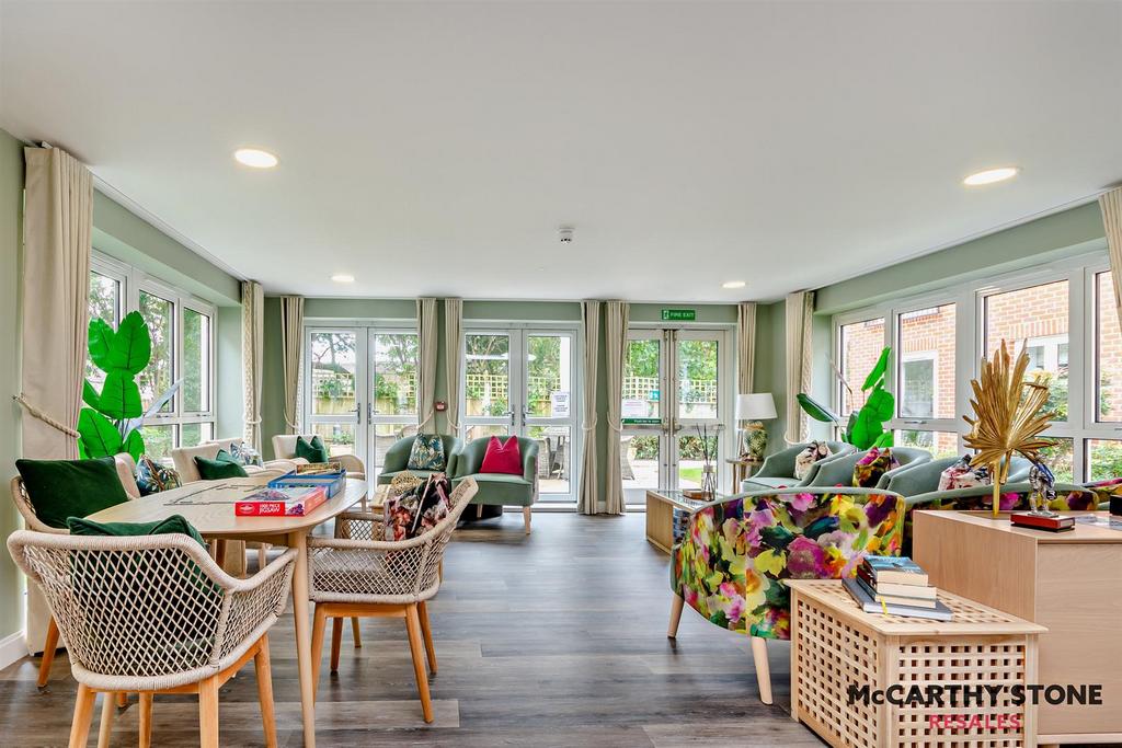 8619214-interior01-800.jpg
