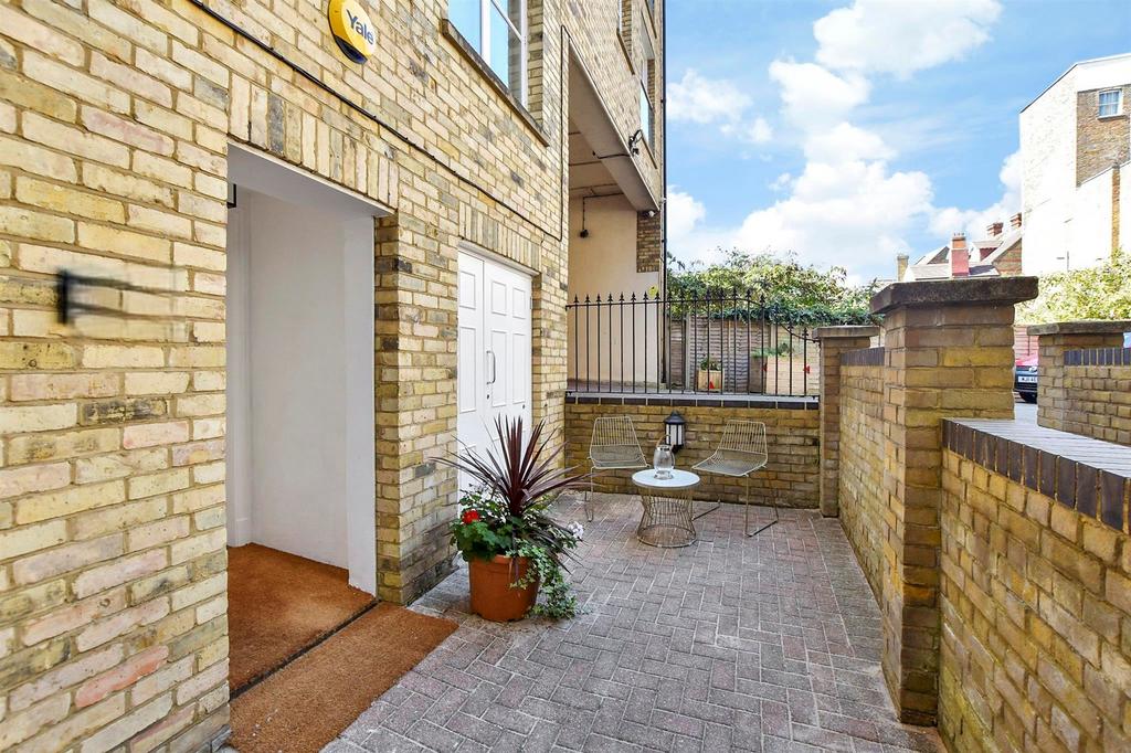 Patio / Decking