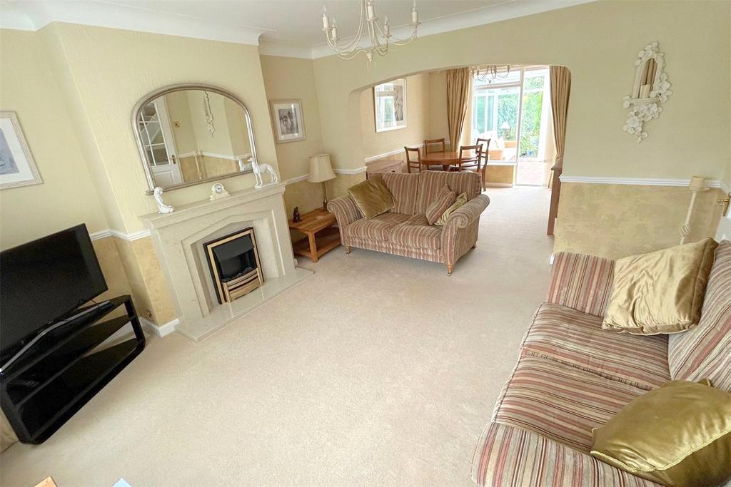 Lounge Dining Room
