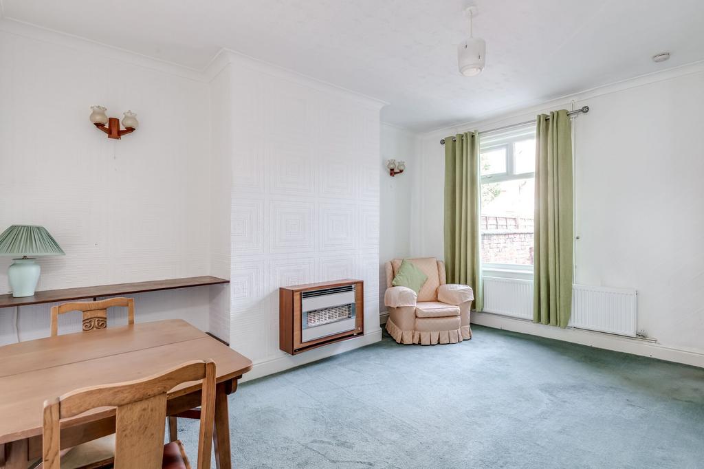 Sitting/Dining Room