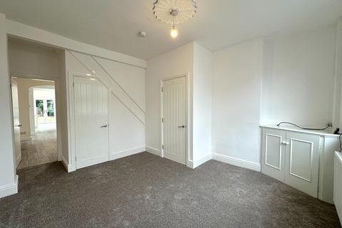 4 bedroom semi-detached house for sale, Wallington Heath, Bloxwich WS3