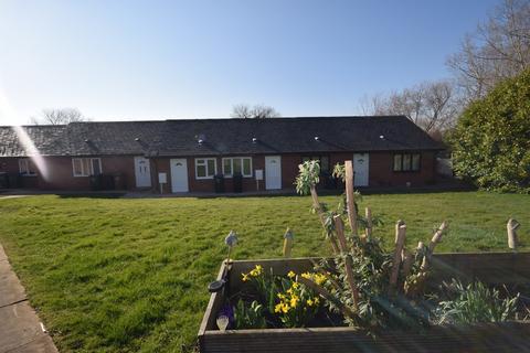 1 bedroom terraced bungalow to rent, Tynefield Mews, Blakeley Lane, Etwall, Derby, Derbyshire, DE65 6SJ