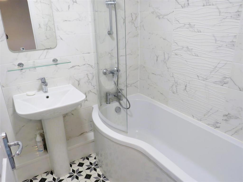 40 ver bath.JPG
