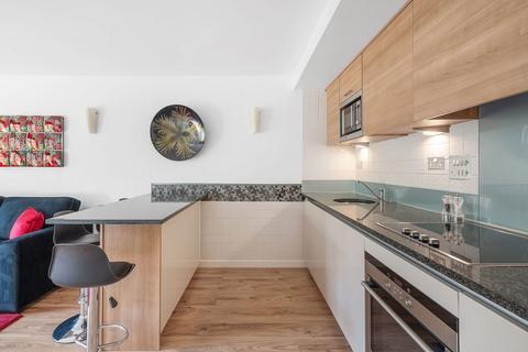 2 bedroom flat for sale, West Parkside, London SE10