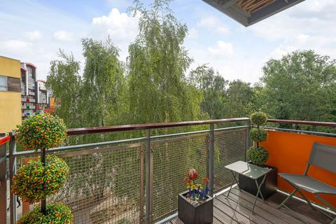 10, Newton Lodge West Parkside, London, SE10 0BA