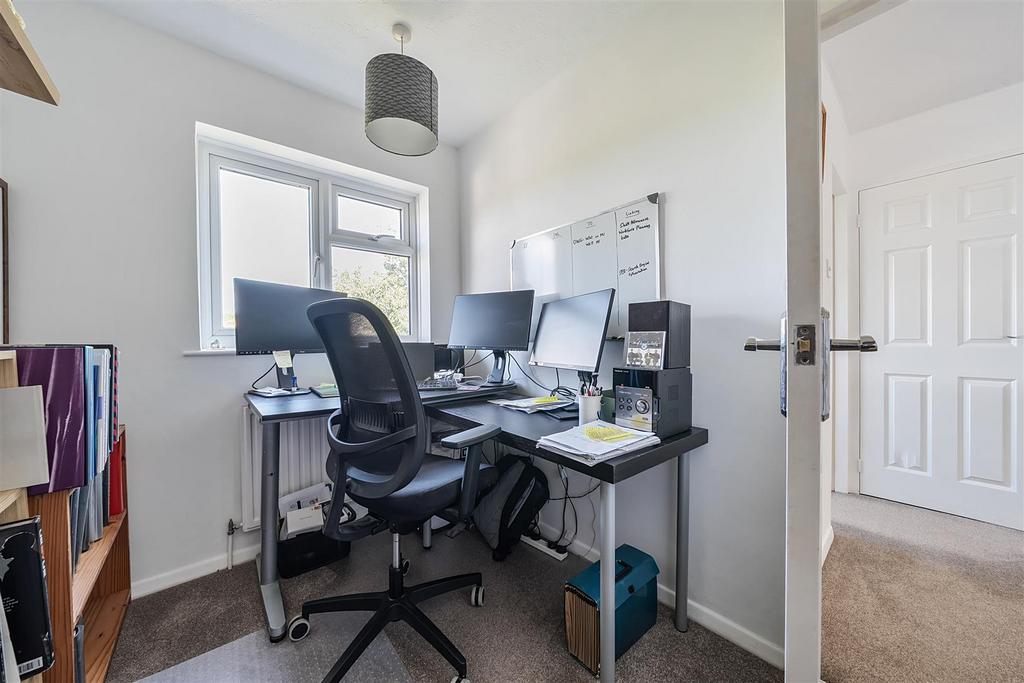 Bedroom/Study