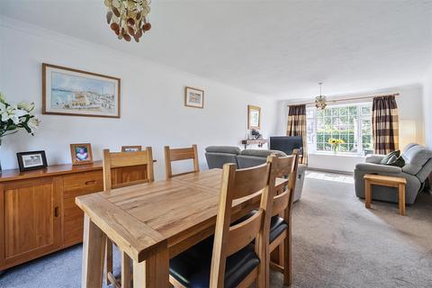 9 Avon Close, Bognor Regis, PO22 6BX