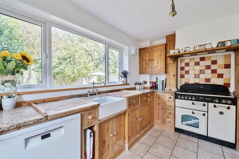 9 Avon Close, Bognor Regis, PO22 6BX
