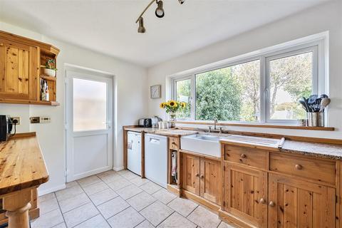 9 Avon Close, Bognor Regis, PO22 6BX
