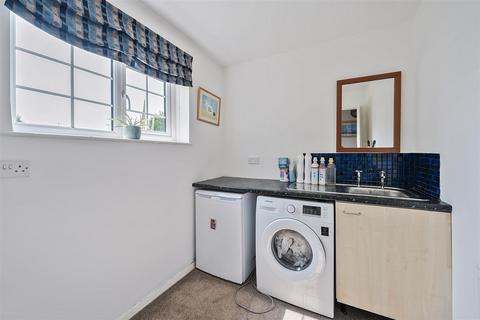 9 Avon Close, Bognor Regis, PO22 6BX