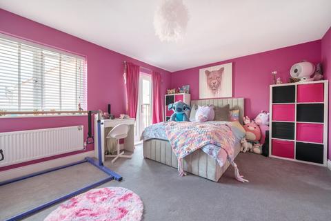 109 Fullbrook Avenue, Spencers Wood, Reading, RG7 1FE