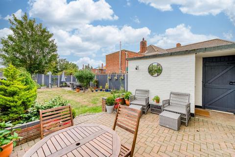 50 Ashley Downs, Lowestoft, NR32 4ET