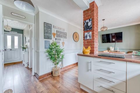 50 Ashley Downs, Lowestoft, NR32 4ET