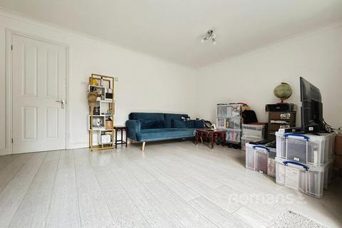 18 Copland Close, Basingstoke, RG22 4JX