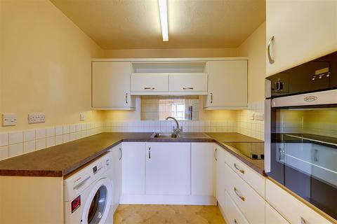 1 bedroom retirement property for sale, Penrith Court, Broadwater Street East, Worthing