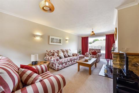undefined, Avenue Close, Andover