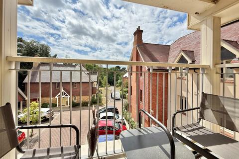 2 bedroom retirement property for sale, 21 Gilman Court, Bishopstoke Park Retirement Village