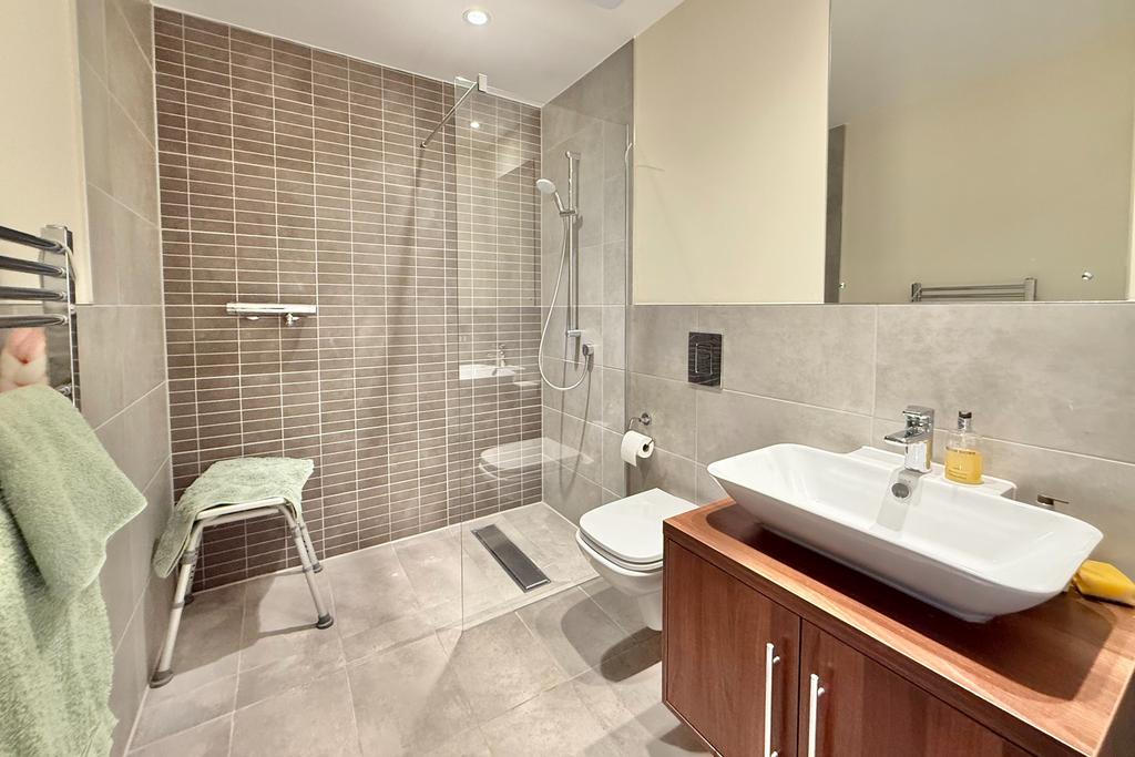Ensuite