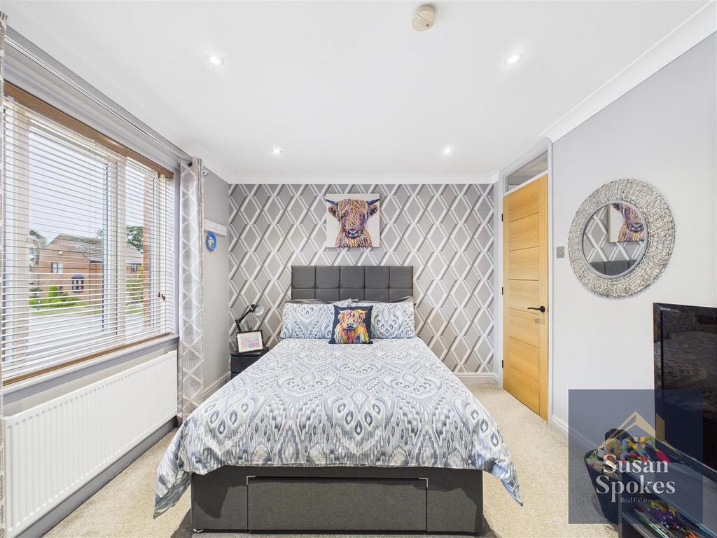 CAM01858 G0-PR0154-STILL004.jpg