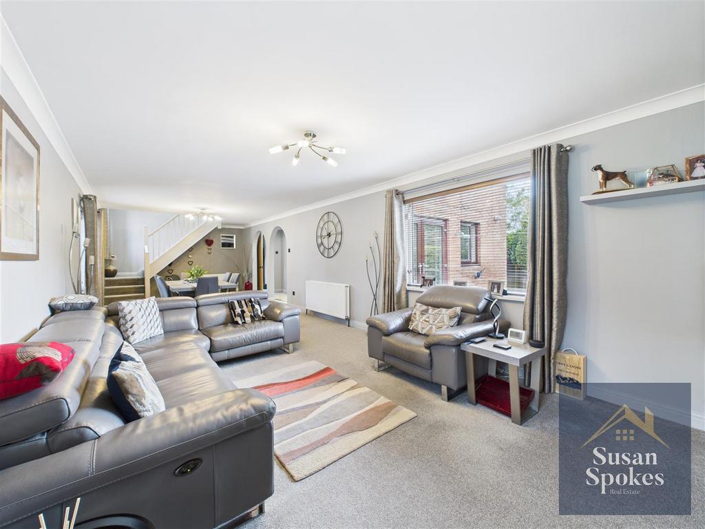 CAM01858 G0-PR0154-STILL034.jpg