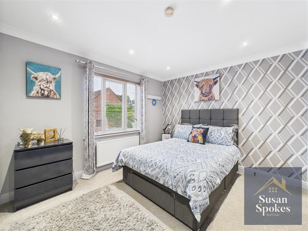 CAM01858 G0-PR0154-STILL003.jpg