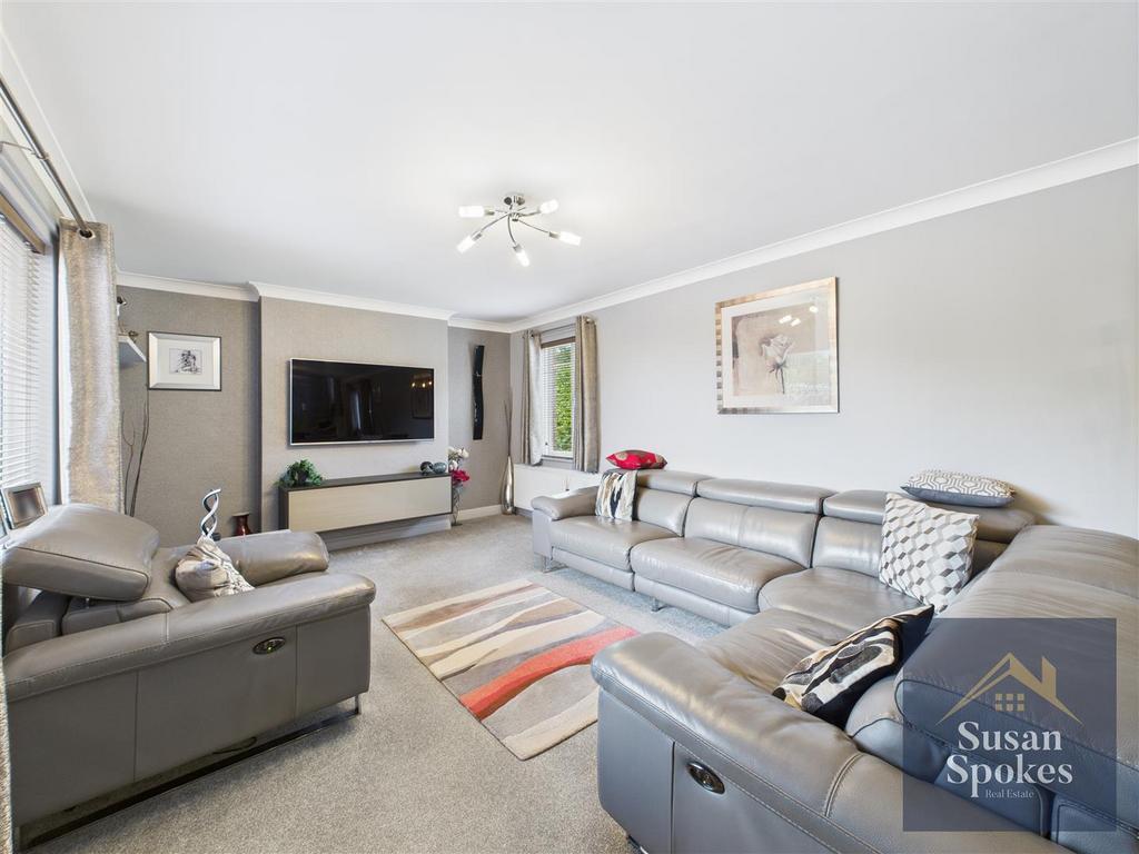 CAM01858 G0-PR0154-STILL032.jpg