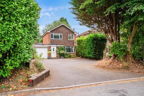 3 bedroom detached house for sale, Fleetwood Close, Tadworth KT20