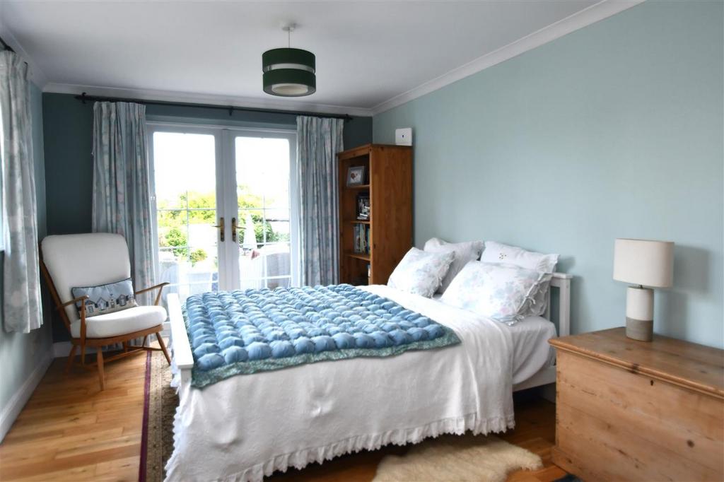 Principal bedroom
