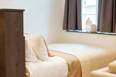 Studio to rent, Apt 307, Churchill House Residence, 17 Wellington Street LS1