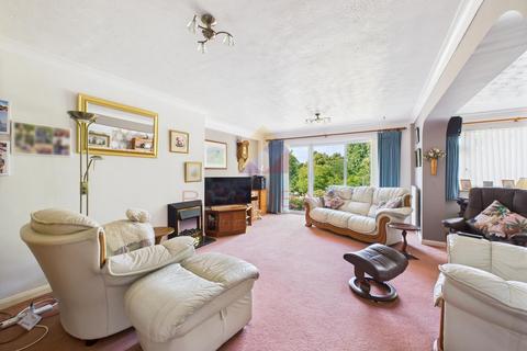 4 bedroom detached house for sale, Marlowe Way, Colchester CO3