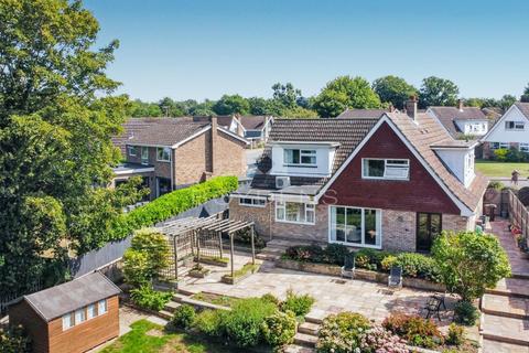 4 bedroom detached house for sale, Marlowe Way, Colchester CO3