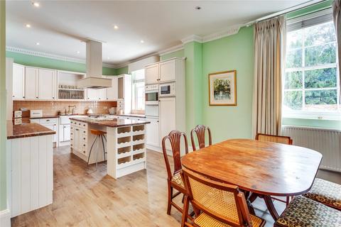2 bedroom apartment to rent, Thameside, Henley-on-Thames RG9