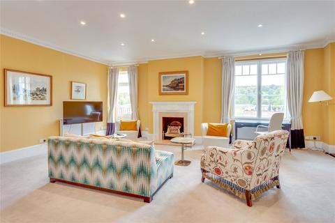 2 bedroom apartment to rent, Thameside, Henley-on-Thames RG9