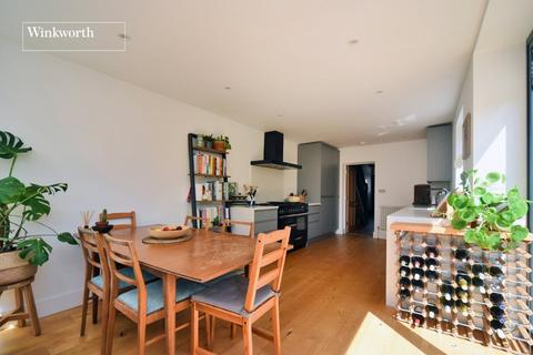 27 Hampton Road, Worcester Park, KT4 8EU