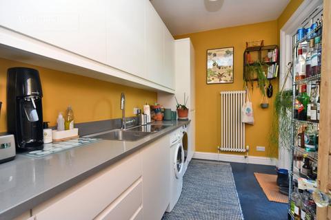27 Hampton Road, Worcester Park, KT4 8EU