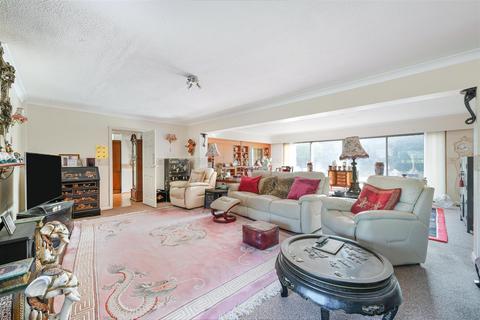 undefined, The Kingsway, Ewell Village