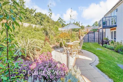 1 bedroom flat for sale, Colebrooke Lodge, Prices Lane, Reigate, Surrey