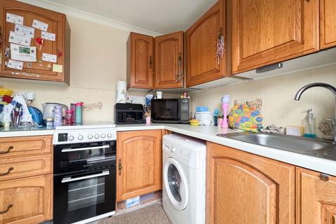 undefined, Scratton Path, Newton Abbot TQ12