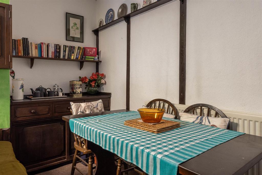 Kitchen/Dining