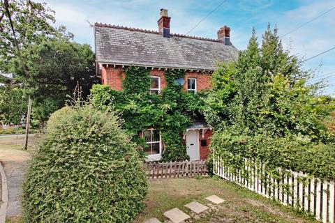 4 bedroom detached house for sale, Emery Down, Lyndhurst , SO43