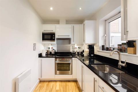 1 bedroom apartment for sale, Coleman Fields, London, N1