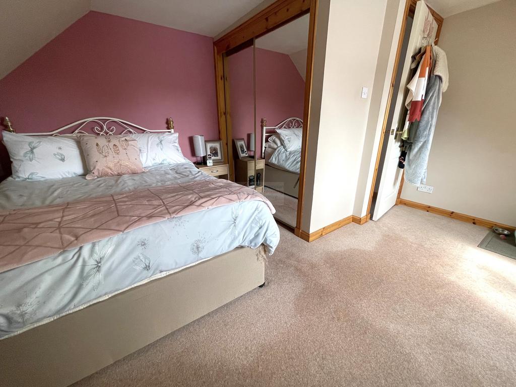 Bedroom 2a.JPG