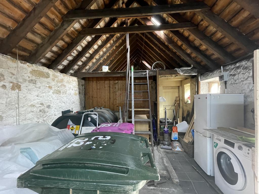 Bothy.JPG