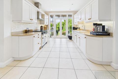 5 bedroom detached house for sale, Dalby Avenue, Bushby, Leicestershire