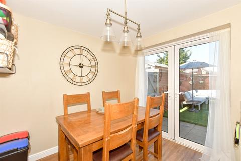 16 Bishop Close, Margate, CT9 4FP