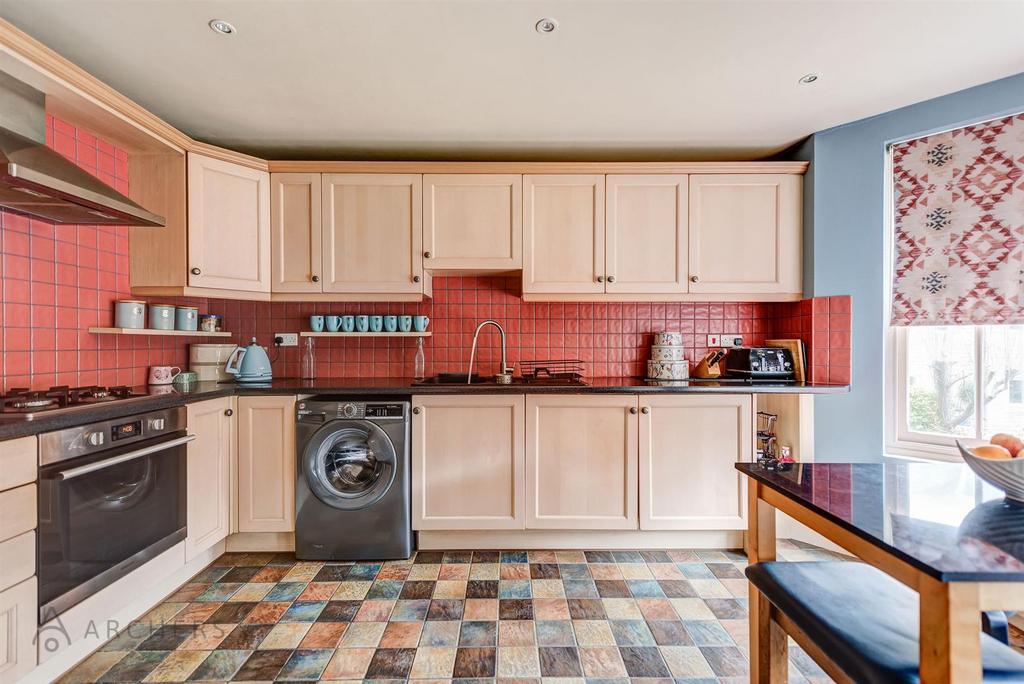 25 Tapton Mount Close(Interior)-13.jpg
